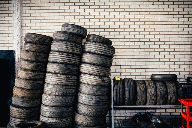 Pneus, freinage et alignement des roues